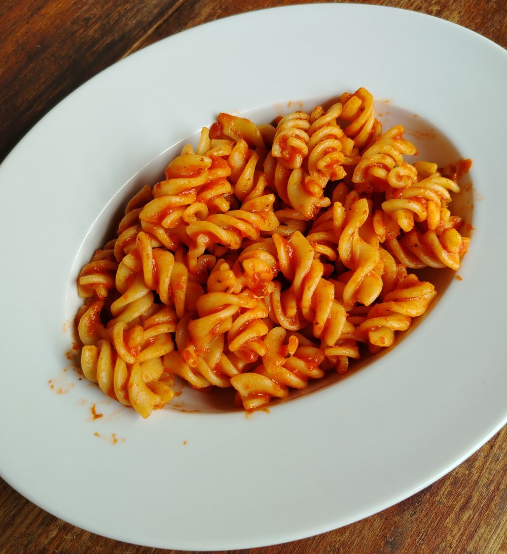 Nudeln in Tomatensoße