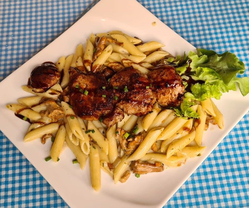Medaillons mit Penne